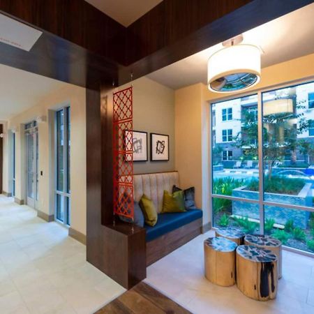 Downtown Apt Free Parking - Pool - Gym - Fully Kitchen Houston Eksteriør billede
